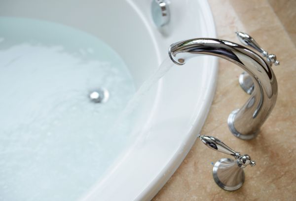 Cost of Tub Faucet Replacement in Bellevue